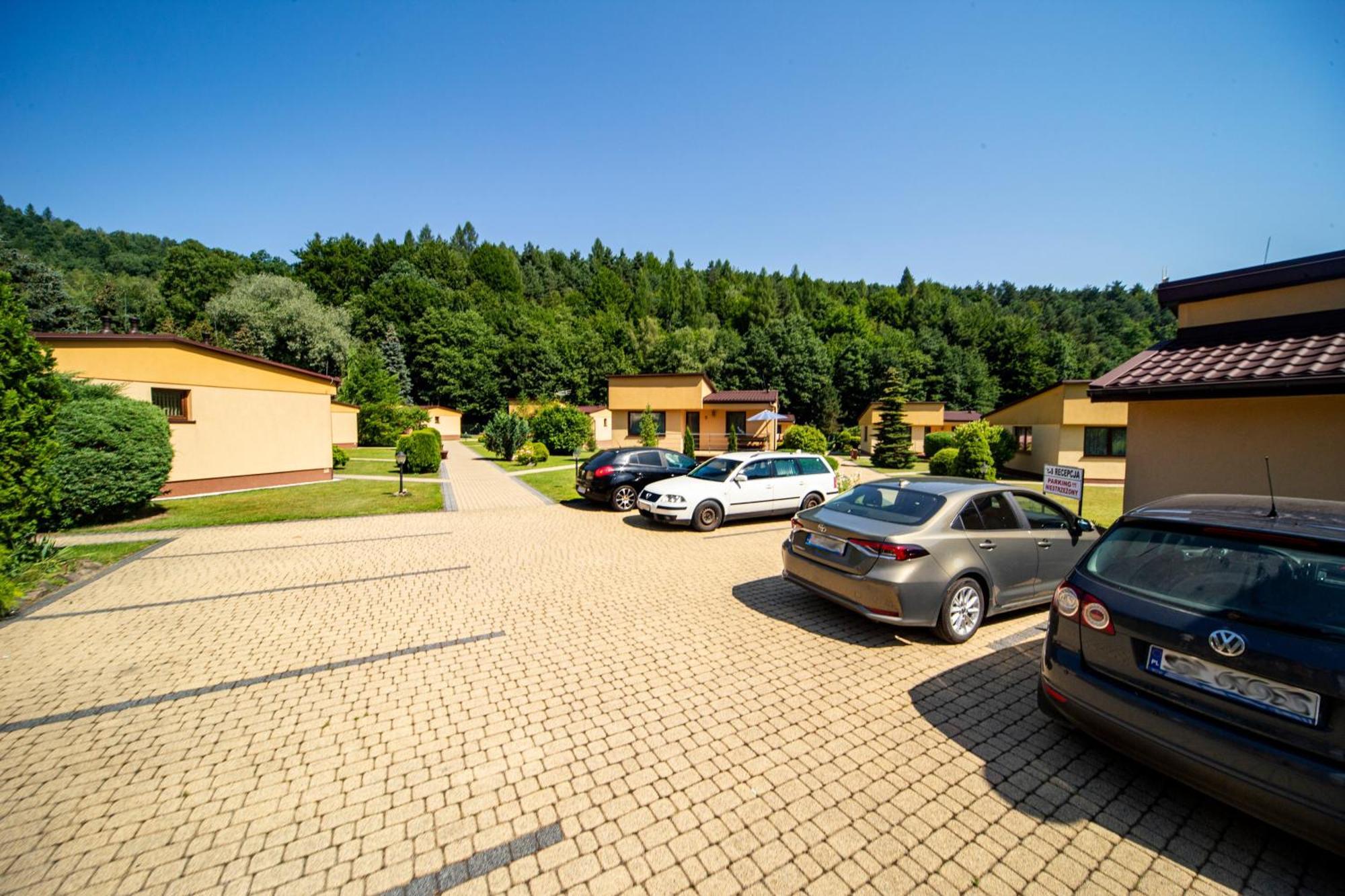 Ponikiew Resort Βαντοβίτσε Εξωτερικό φωτογραφία
